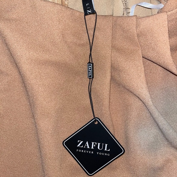 brwon skirt - Picture 3 of 3